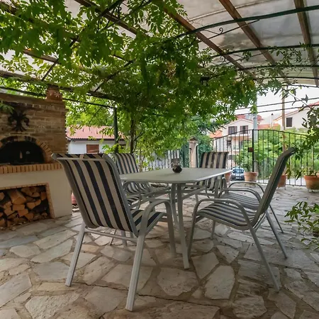 فيلة Mountain House