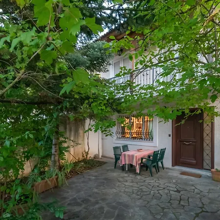Mountain House فيلة