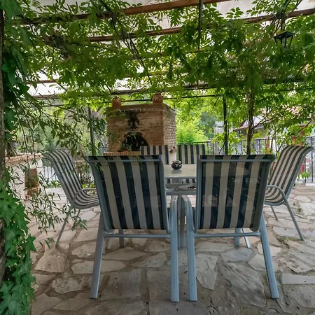 فيلة Mountain House *
